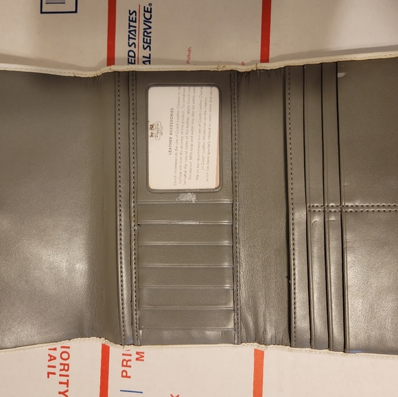 Coach white wallet - Picture 5 of 6